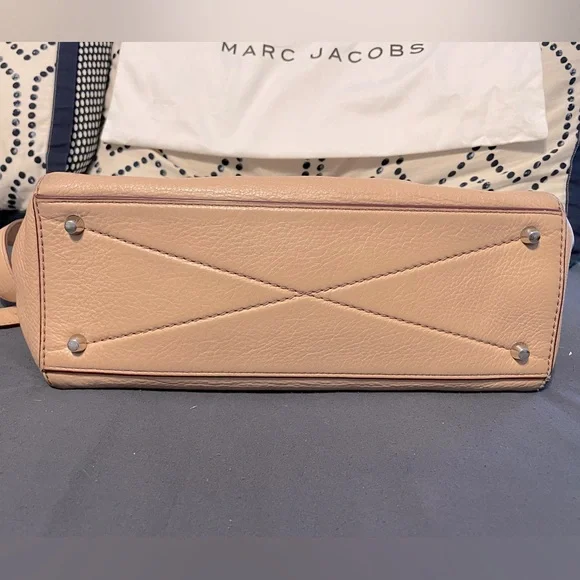 Marc Jacobs Blush Handbag - Picture 4 of 7